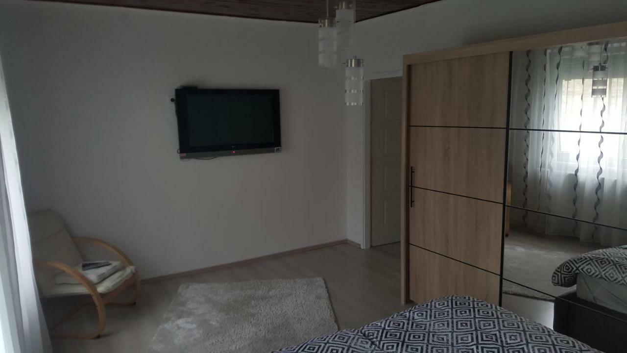 Gutenberg Utca Apartman Segedín Exteriér fotografie